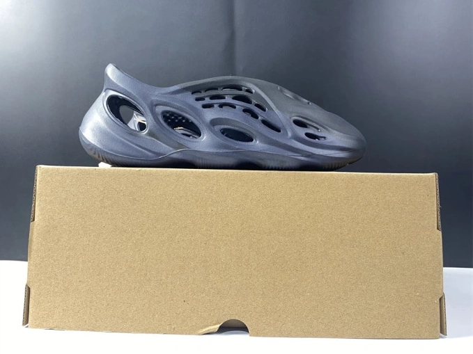 Blue Adidas Foam RNNR Mineral GV7903 Yeezy 0801